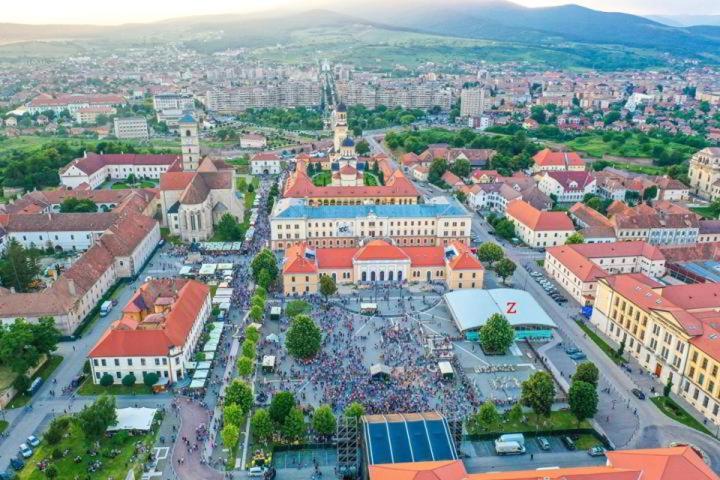 Studio Panoramic With Balcony And Parcul Unirii View Alba Iulia Exteriér fotografie